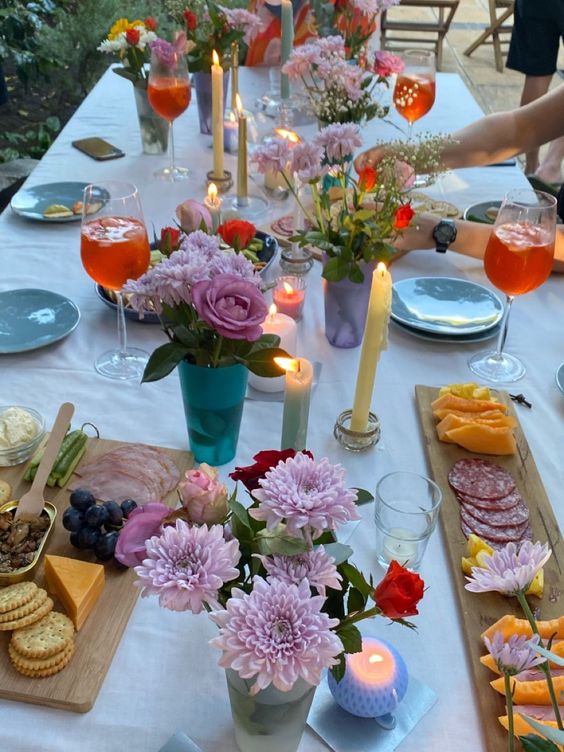 Crafting the Perfect Friday Night: Cocktail Recipes to Kickstart Your Weekend