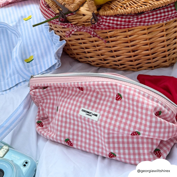 Magic Lifestyle Pouch - Strawberry Picnic