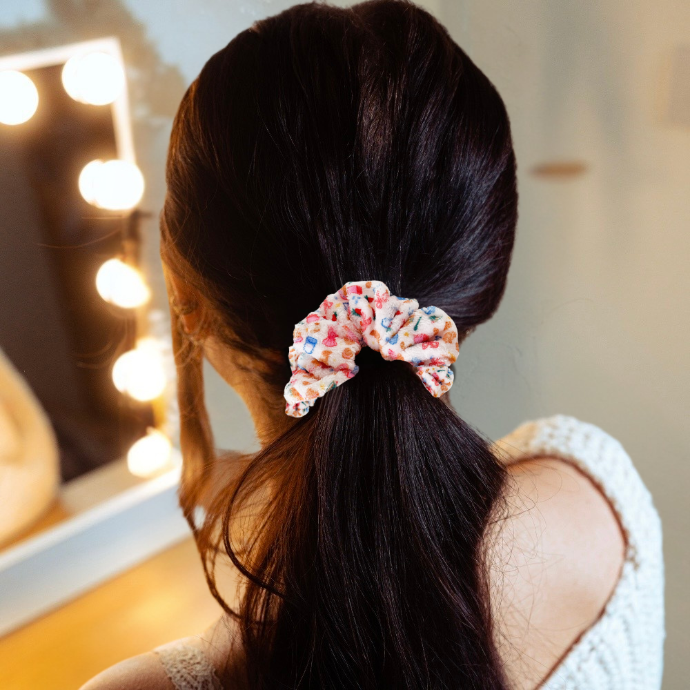 TOWEL Scrunchie - Breakfast Club