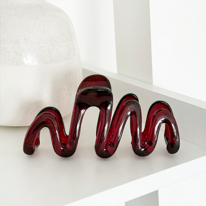 Squiggle Claw Clip - Burgundy