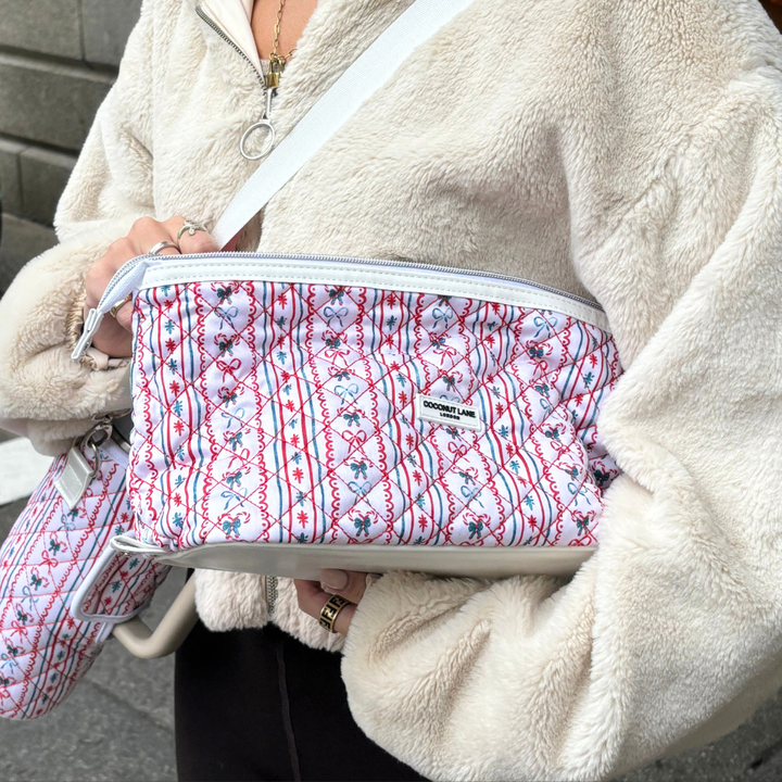 Expandable Makeup Bag - Quilted Let It Bow